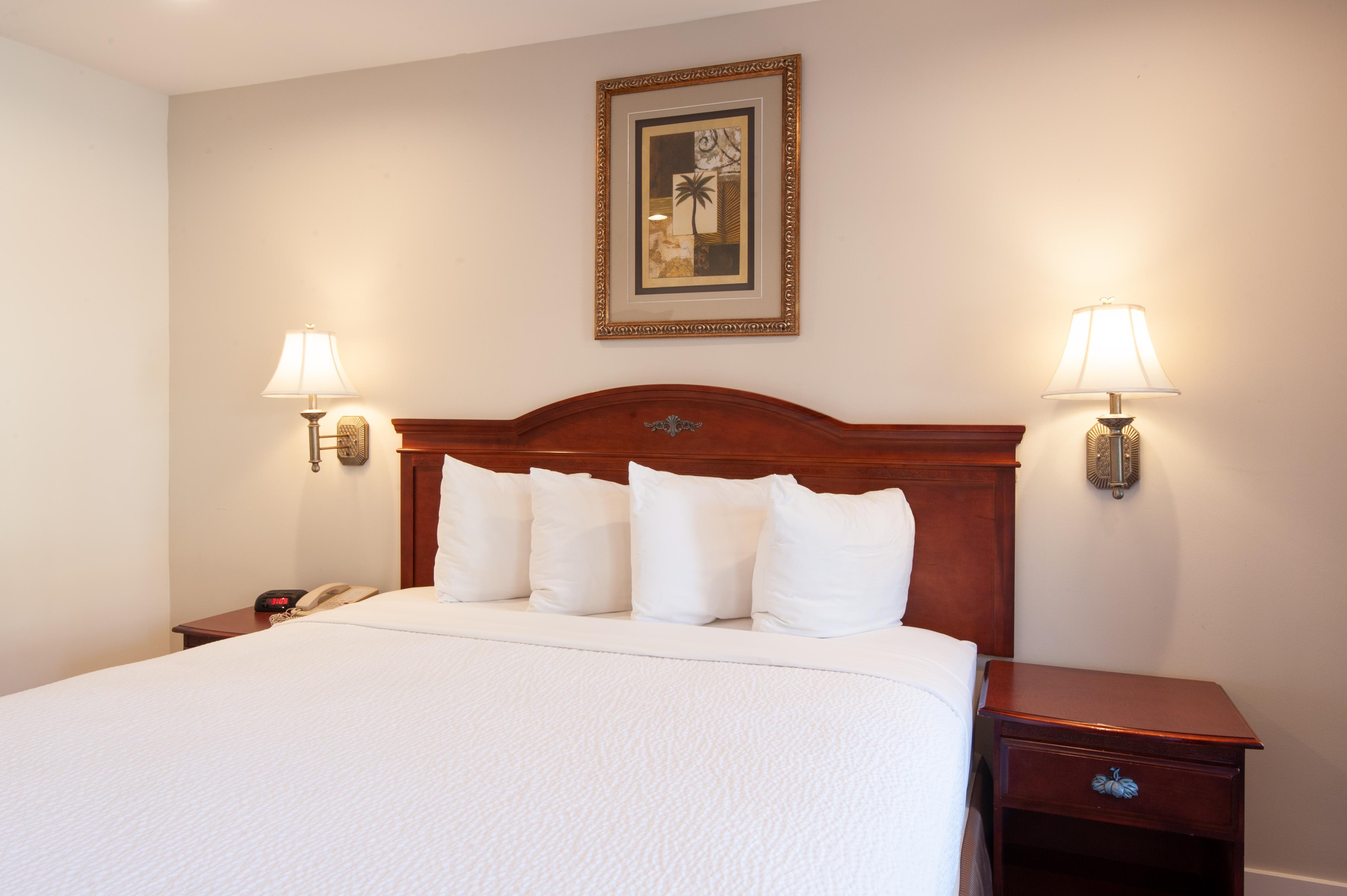 Studio City Court Yard Hotel Room photo
