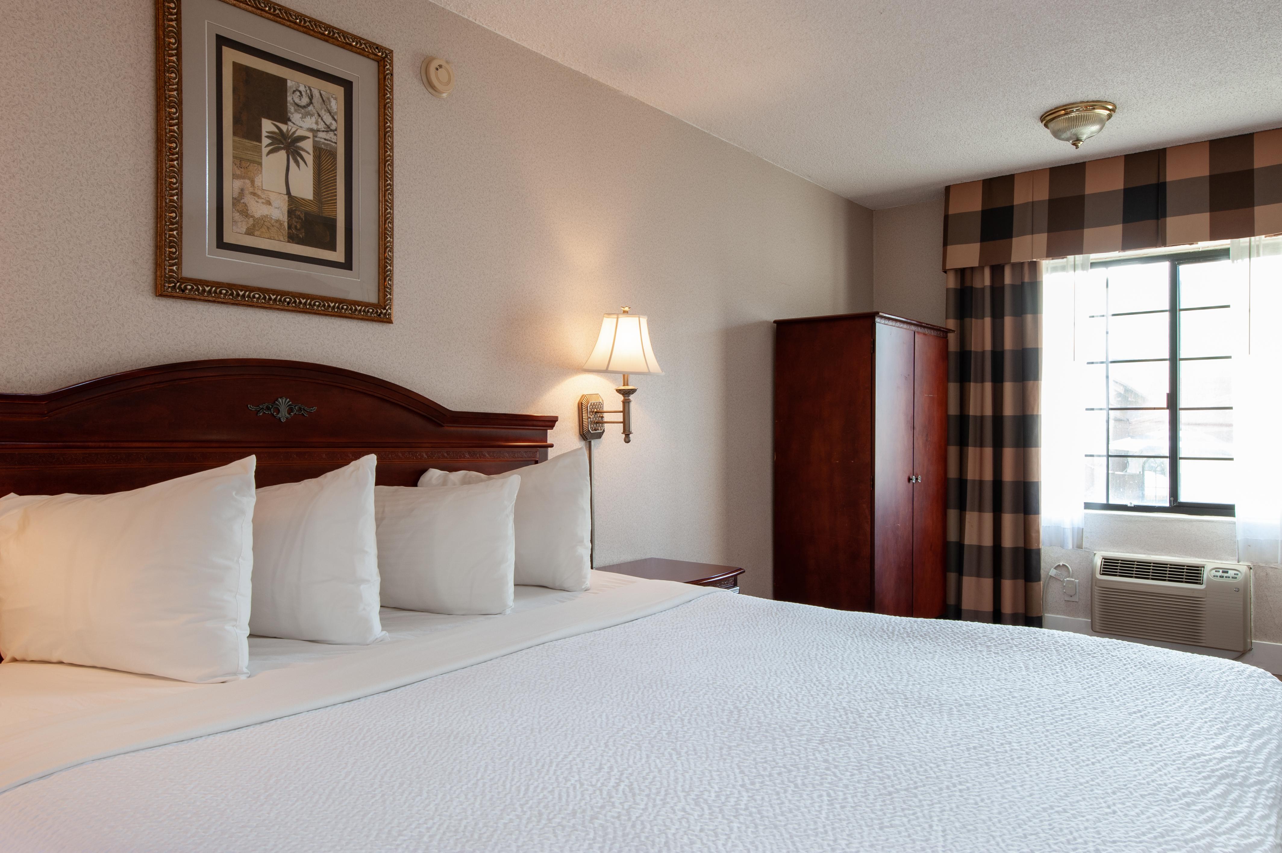 Studio City Court Yard Hotel Room photo