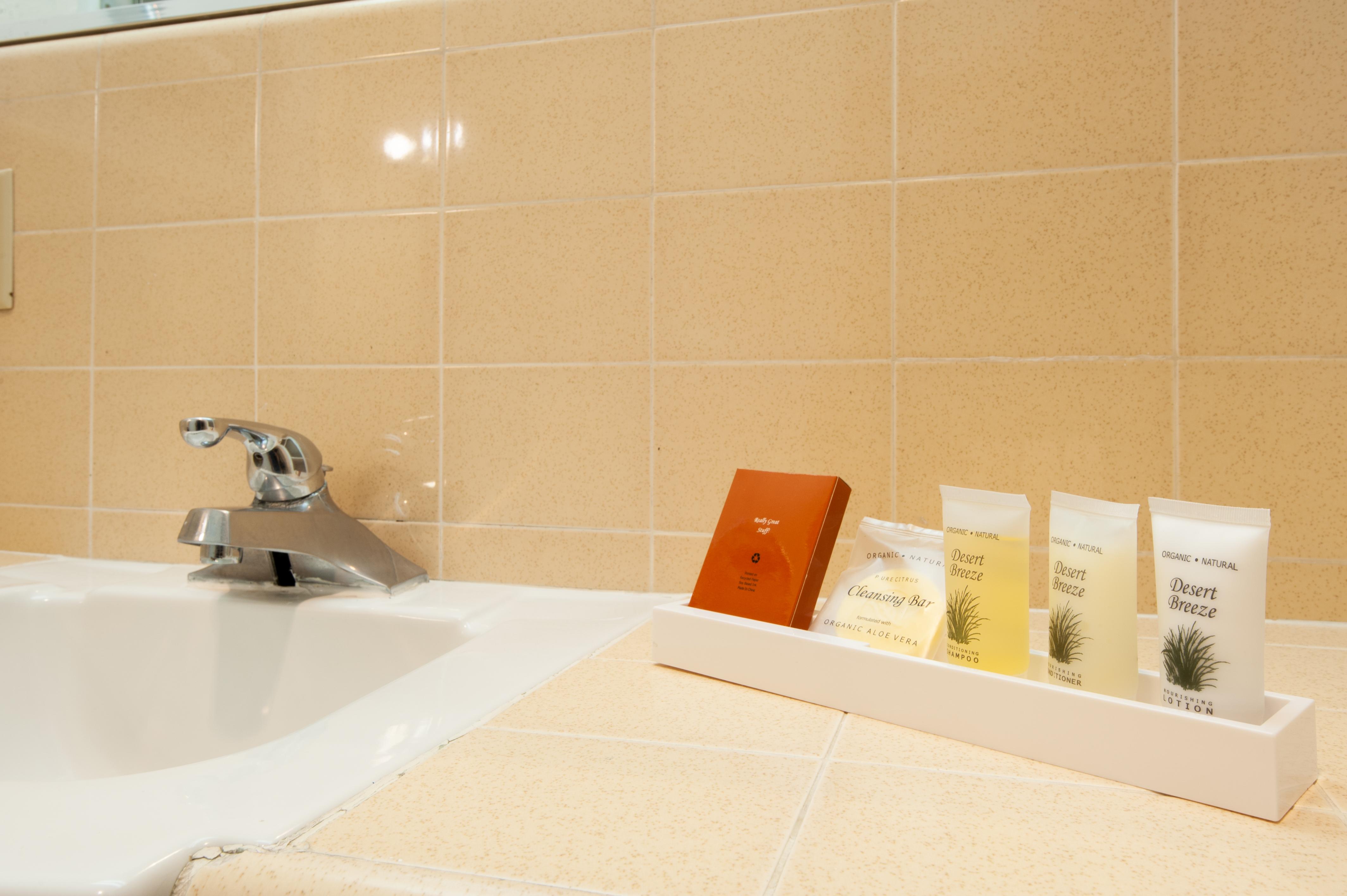 Studio City Court Yard Hotel Room photo