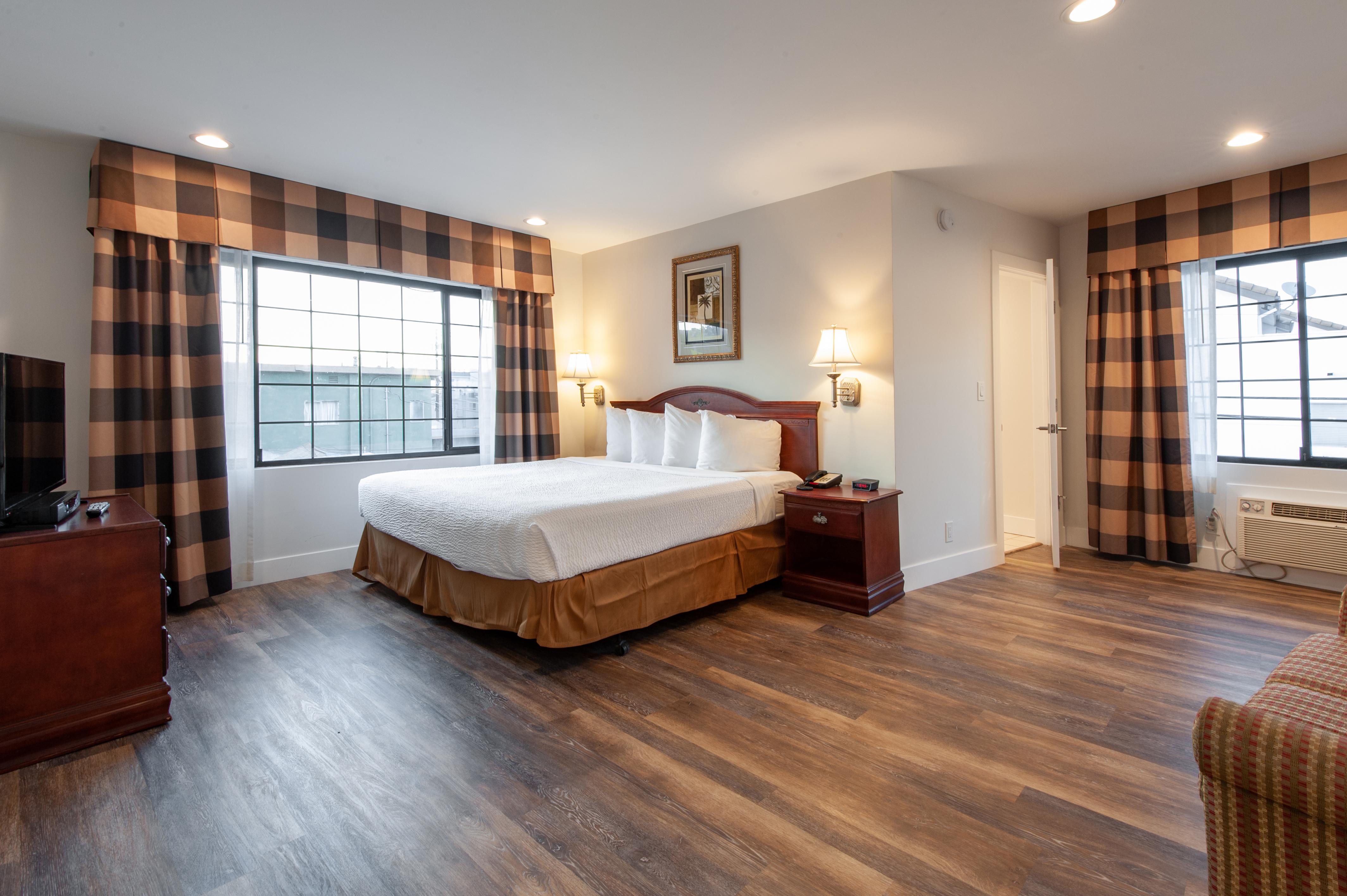 Studio City Court Yard Hotel Room photo